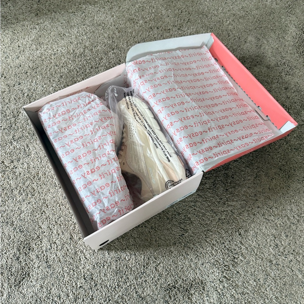 ⭐️NIB Denise Austin x Easy Spirit sneakers⭐️